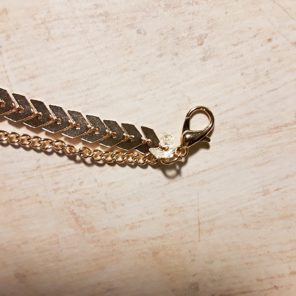 Gold Double Layer Arrow Chain Choker Necklace - Picture 5 of 5